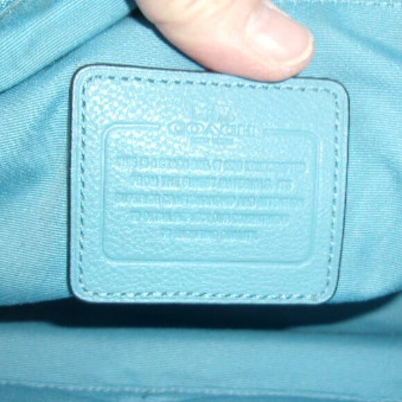 E-134 COACH CELESTE BABY BLUE EAST/WEST CONVERTIBLE HOBO BAG - Picture 14 of 15